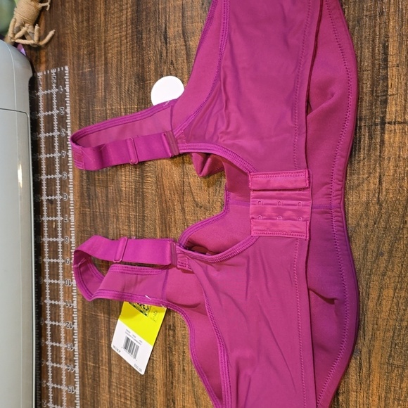 Vanity Fair High Impact Bra Non-Padded Plumberry 42C - Picture 4 of 5